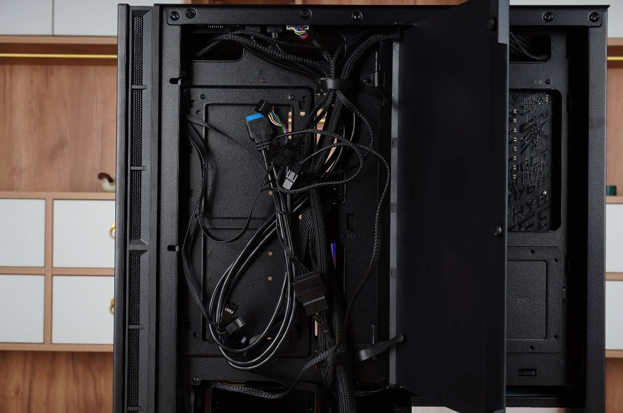 先马黑洞和黑洞3哪个好,先马黑洞3和先马黑洞7