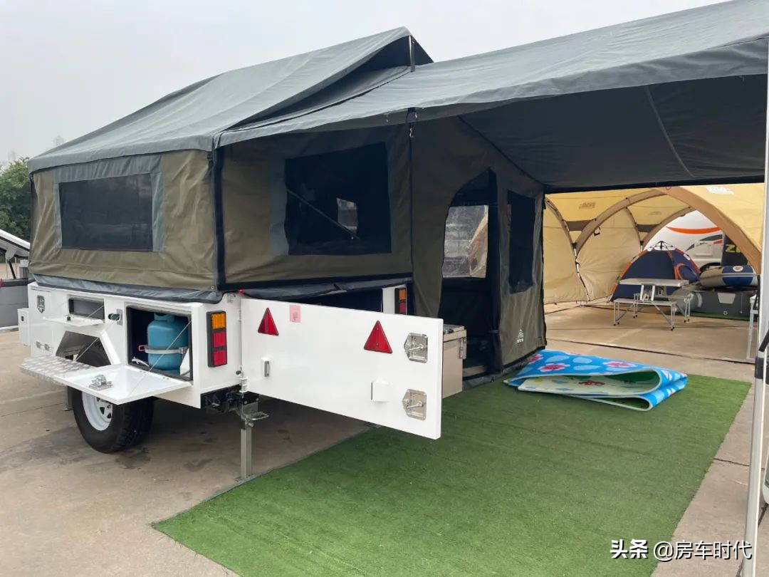拖挂折叠小房车,小型越野露营折叠房车