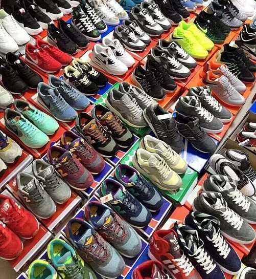 阿迪莆田和正品区别,阿迪耐克的鞋怎么辨别真假