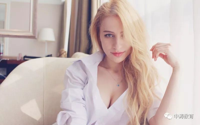 衣服上染上别的颜色怎么才能洗掉,一物降一物总有能治得了的