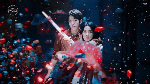 沙丘经典画面,沙丘最早版本是哪一年