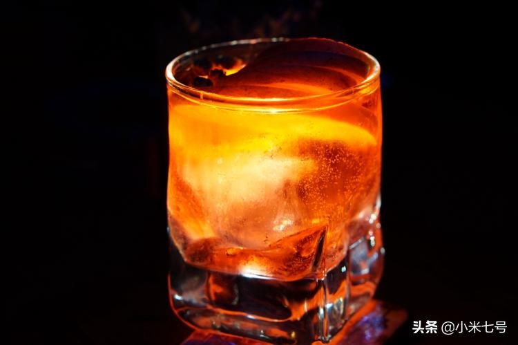 星空鸡尾酒吧厦门,一杯好喝又好看的星空鸡尾酒