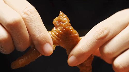 「卤林少堂主」2岁生日“虎”出新招，新品5元吃