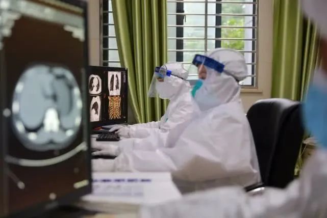 抗击疫情致敬每一个医护人员,抗击疫情致敬白衣天使