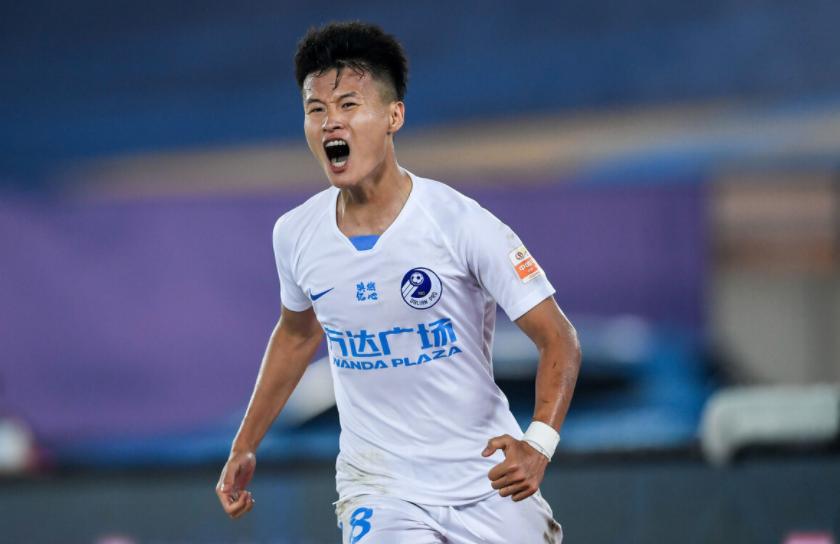 大连留洋球员,足球小将梅西和c罗