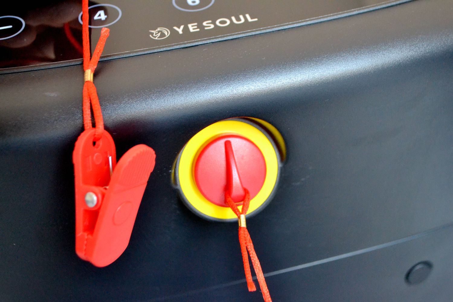 野小兽p30智能跑步机测评,野小兽p30跑步机开箱视频