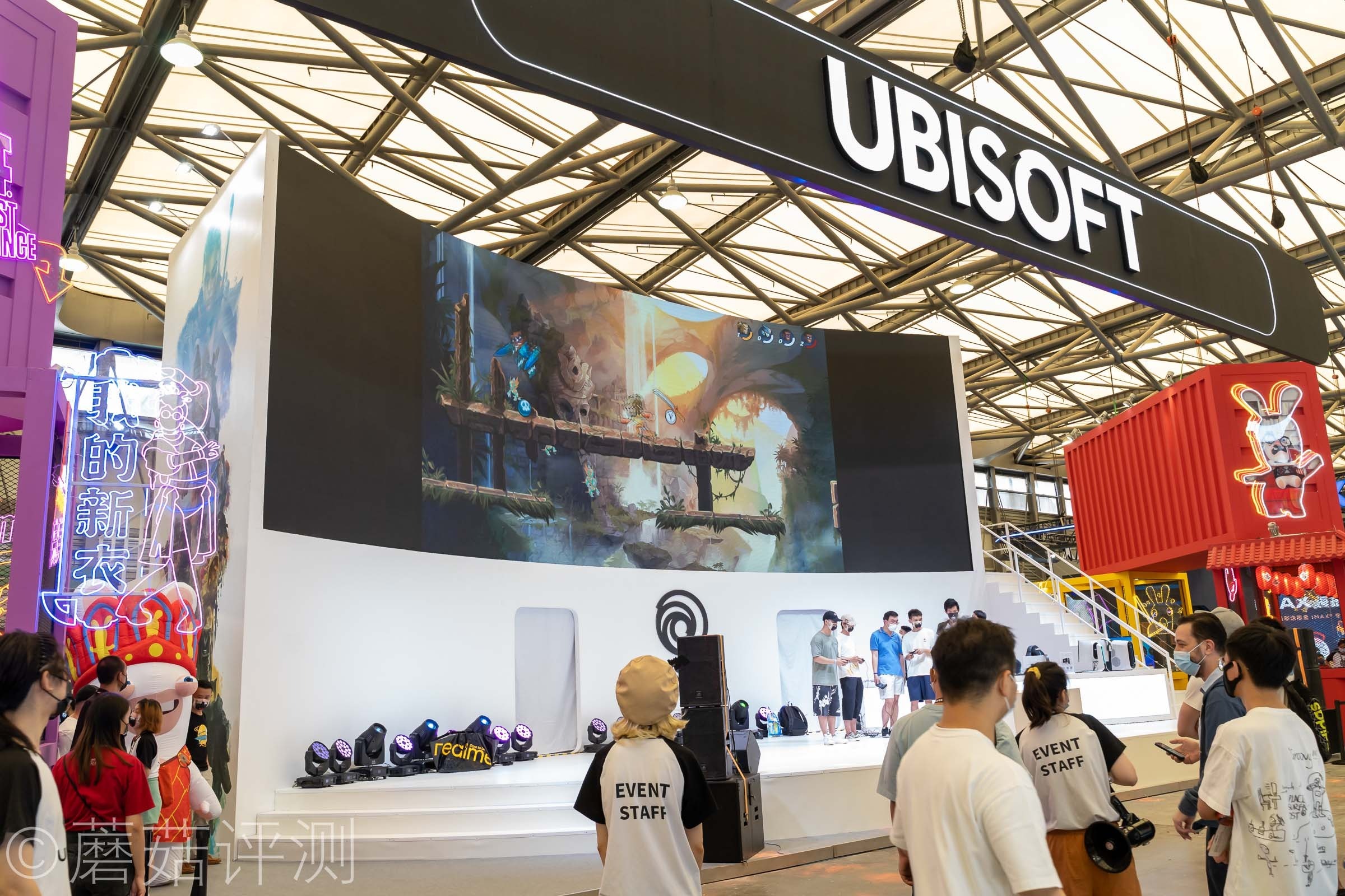 又有啥好玩的？蘑菇带你逛ChinaJoy2021，硬件、车和漂亮的小姐姐