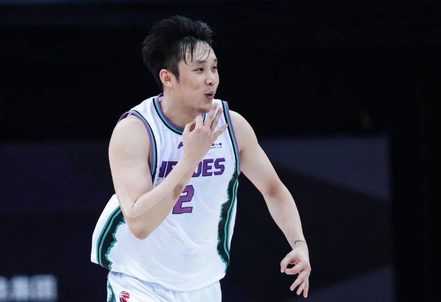 杜锋和丁彦雨航,丁彦雨航和杜锋