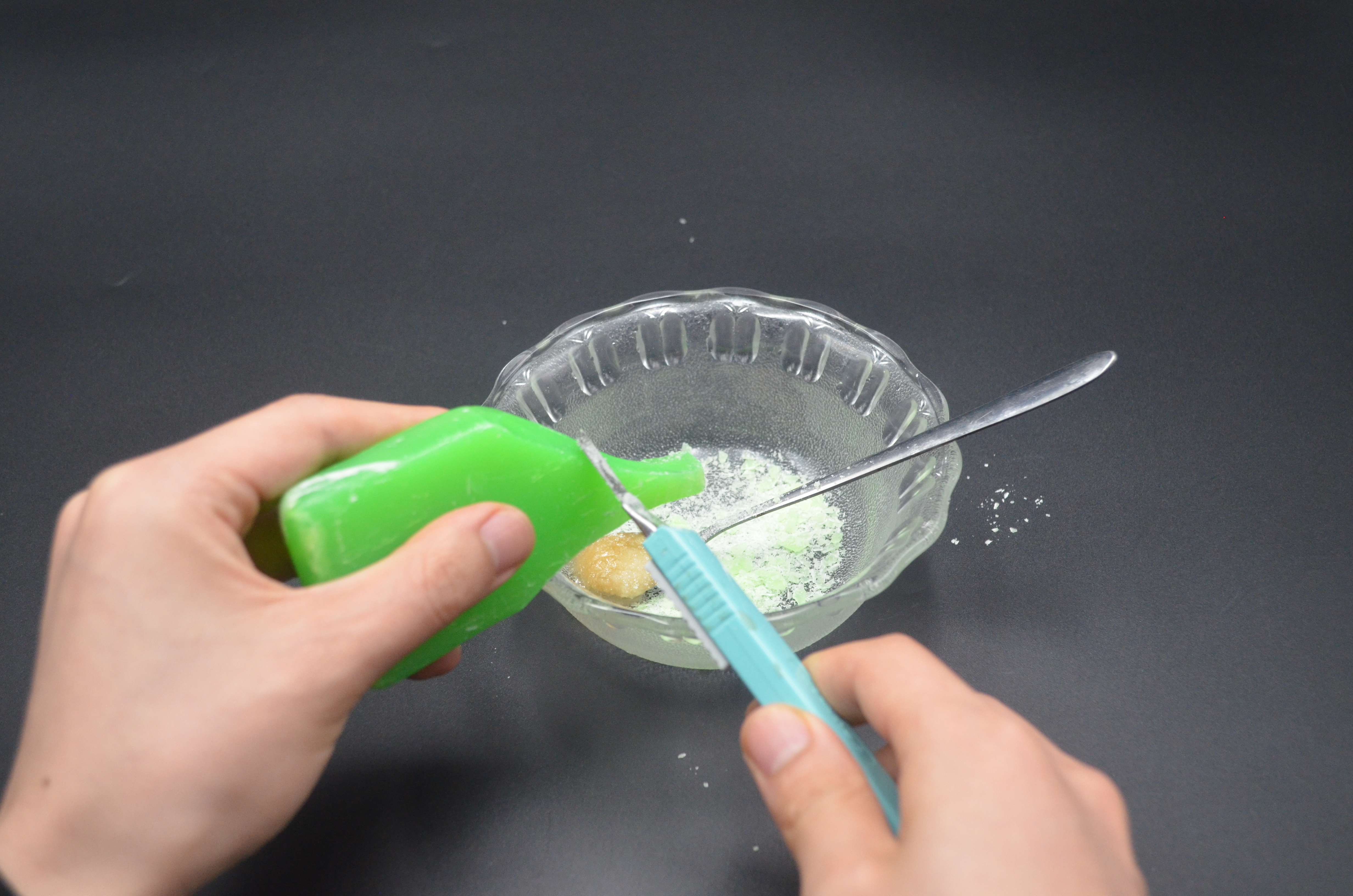 房间放一个不会被蚊子叮的东西,有什么东西放床边就不会被蚊子咬