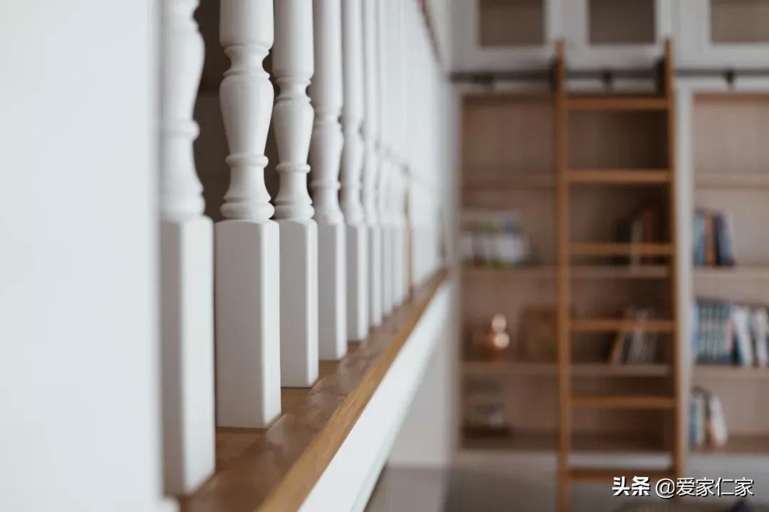 她买下32㎡上海老旧学区房，为女儿打造小桃园，20㎡超舒适大庭院