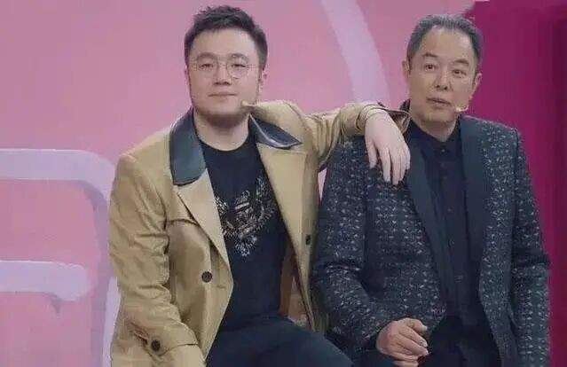 五次恋爱，三段婚姻，从演员到母亲，宋丹丹用微笑面对苦乐人生