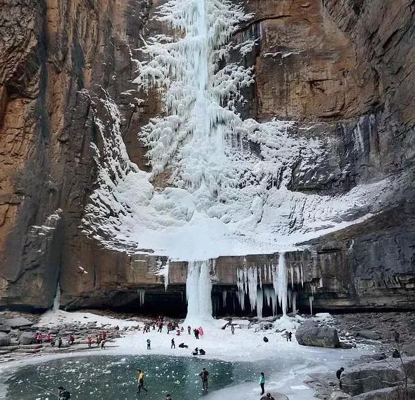 苦等西安初雪？不如花一顿饭钱从西安出发，过把冬天的瘾