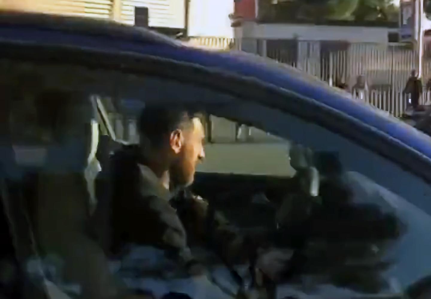 梅西低调豪车,梅西很低调只开十几万的路虎