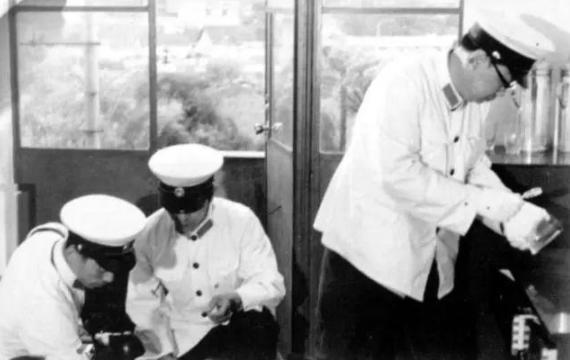 妻女被杀兔子牵出了真相,妻女被杀兔子成破案关键