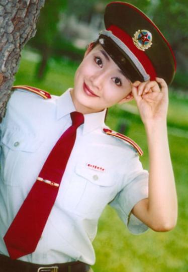 人间水蜜桃殷桃的成名往事,樱桃与水蜜桃