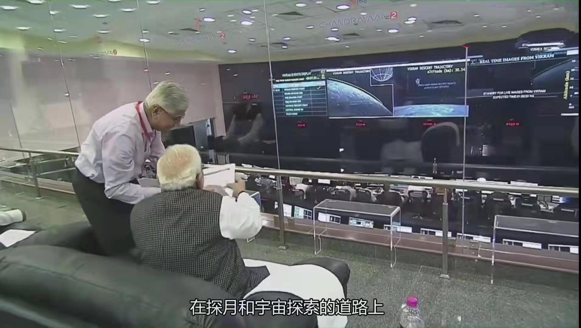 人类首次登月罕见镜头公开,人类首次登月的真实事件