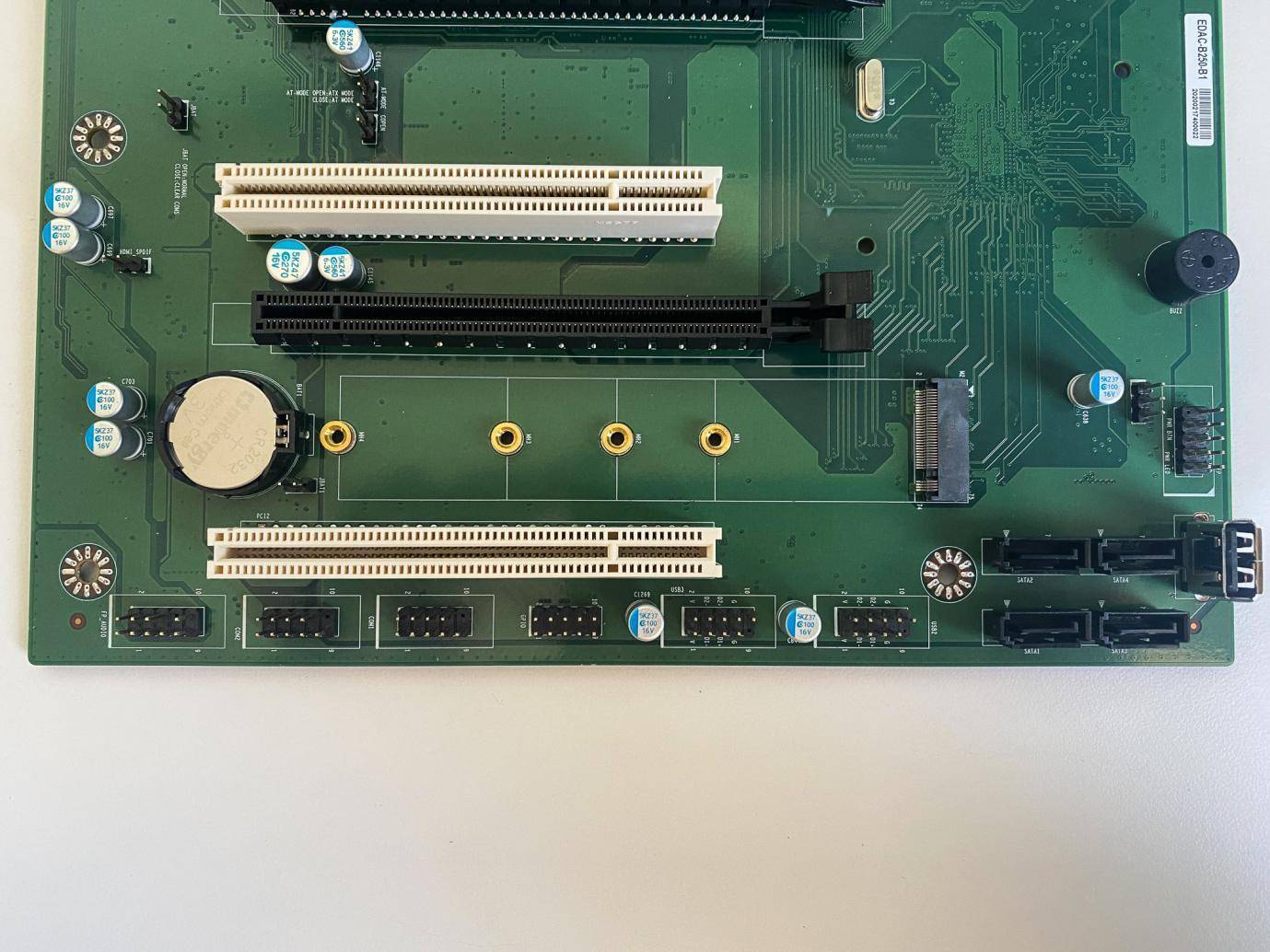 换cpu和主板电脑里的东西还有吗,电脑系统是装在主板还是cpu上