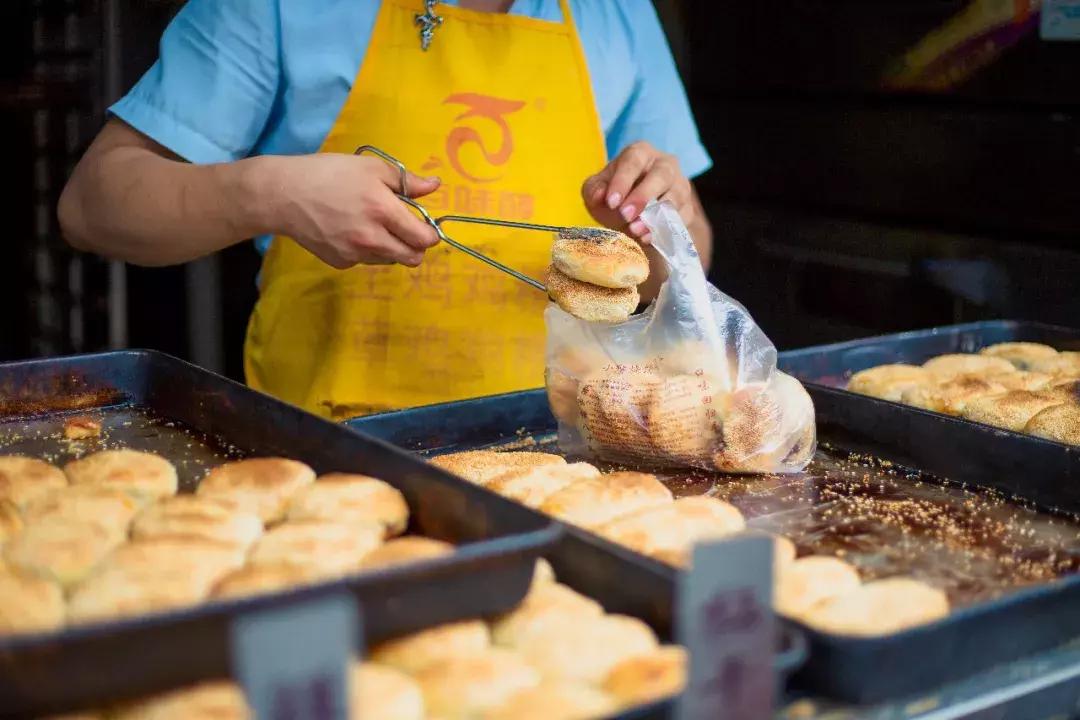 在老城南，我能吃出365种早晨