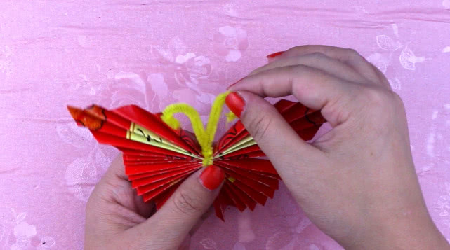 折纸小红包不用胶不用剪慢教程,用红包手工折纸简单漂亮