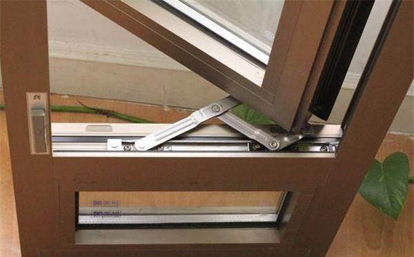 高层阳台平开窗好还是推拉窗好,高层封阳台用平开窗还是推拉窗