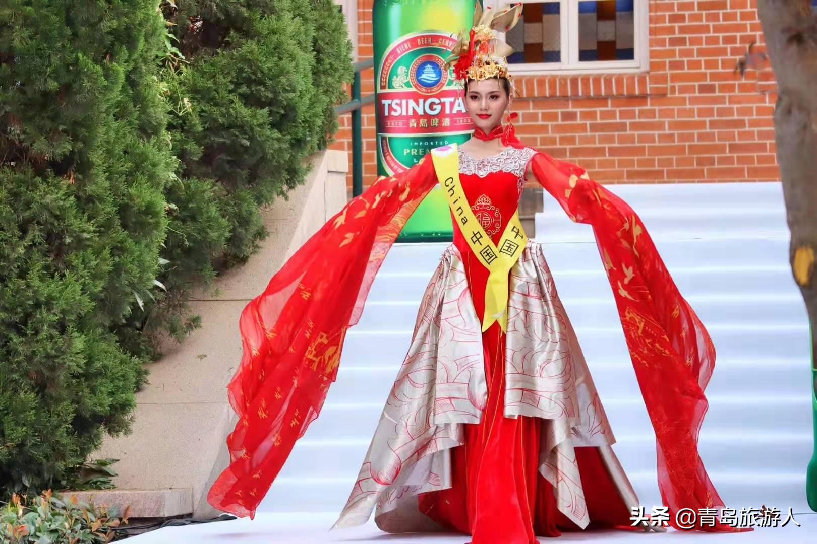 青岛世界旅游小姐总决赛完整版,世界旅游小姐走进青岛啤酒博物馆