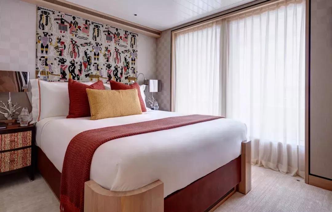 最豪华游艇别墅,一艘超级游艇多少钱