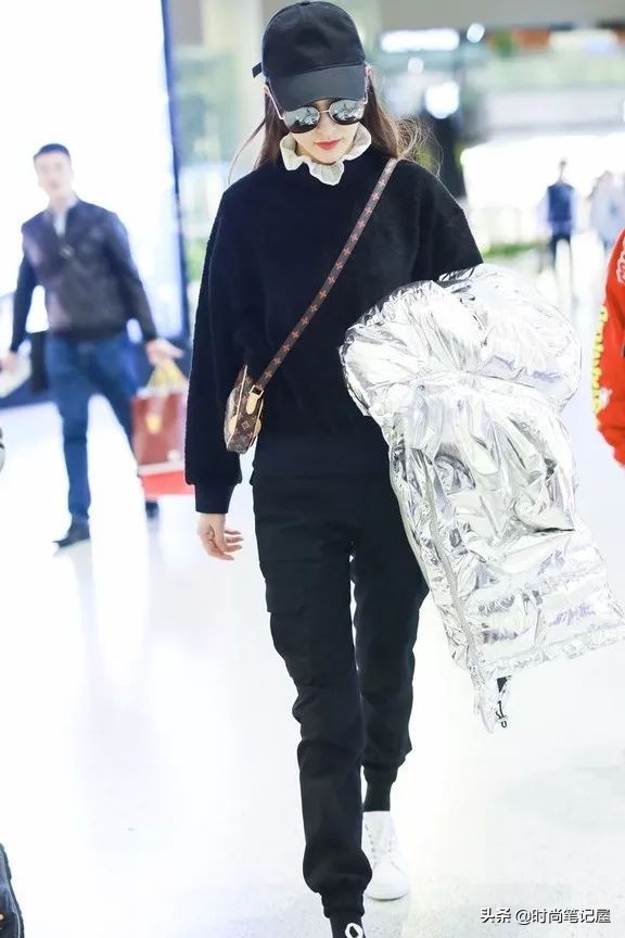 爆款撞色慵懒风毛衣穿搭,毛衣衬衫外套长款慵懒风穿搭