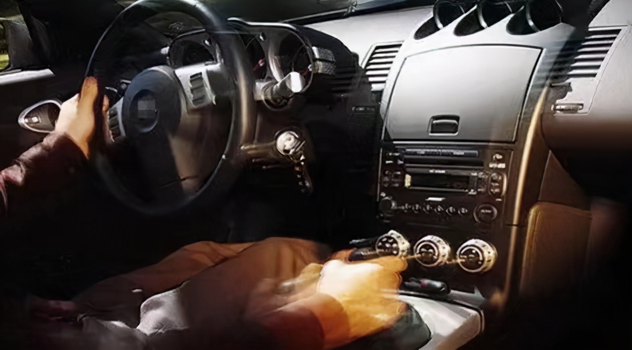 5千公里换了机油到多久再换,换机油到底是五千公里还是半年