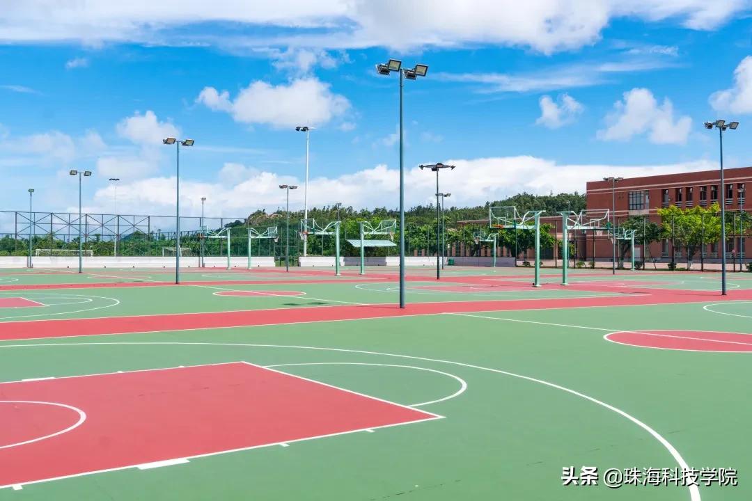 读一所校园环境和学习氛围全方位一流的大学是什么体验？