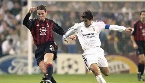 足坛被伤病毁掉的十大天才后卫,世界足球谁受伤最少