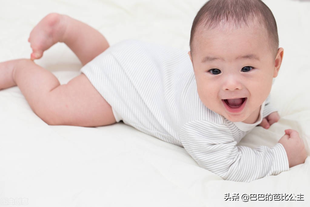 宝宝皮肤白有点黄怎么办,宝宝皮肤发黄变黑怎么办