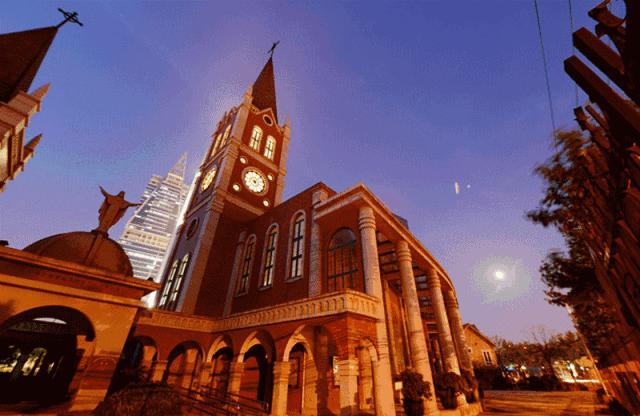 上海超级魔幻,上海很魔幻的楼