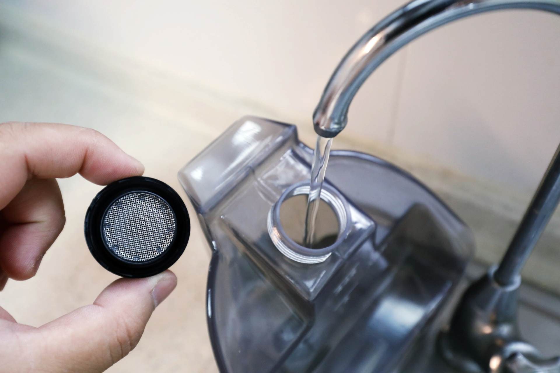 洗地机好还是扫地机器人实用,全能爆款洗地机