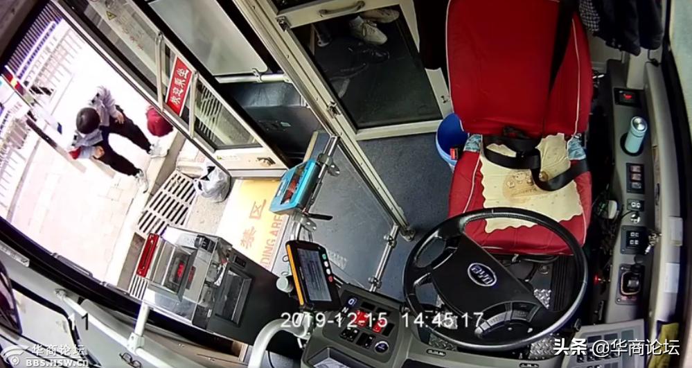 每日最陕西｜西安一男子颈部被医生抽出百余毫升腐臭脓液，致病原因竟如此常见！你平时注意过吗？