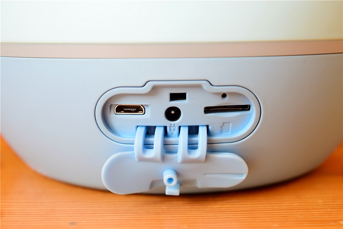 ai智能机器早教,聪聪ai机器人