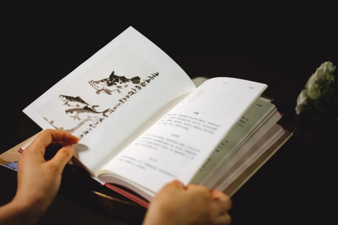 认真吃饭好好睡觉保持开心,认真吃饭好好爱自己