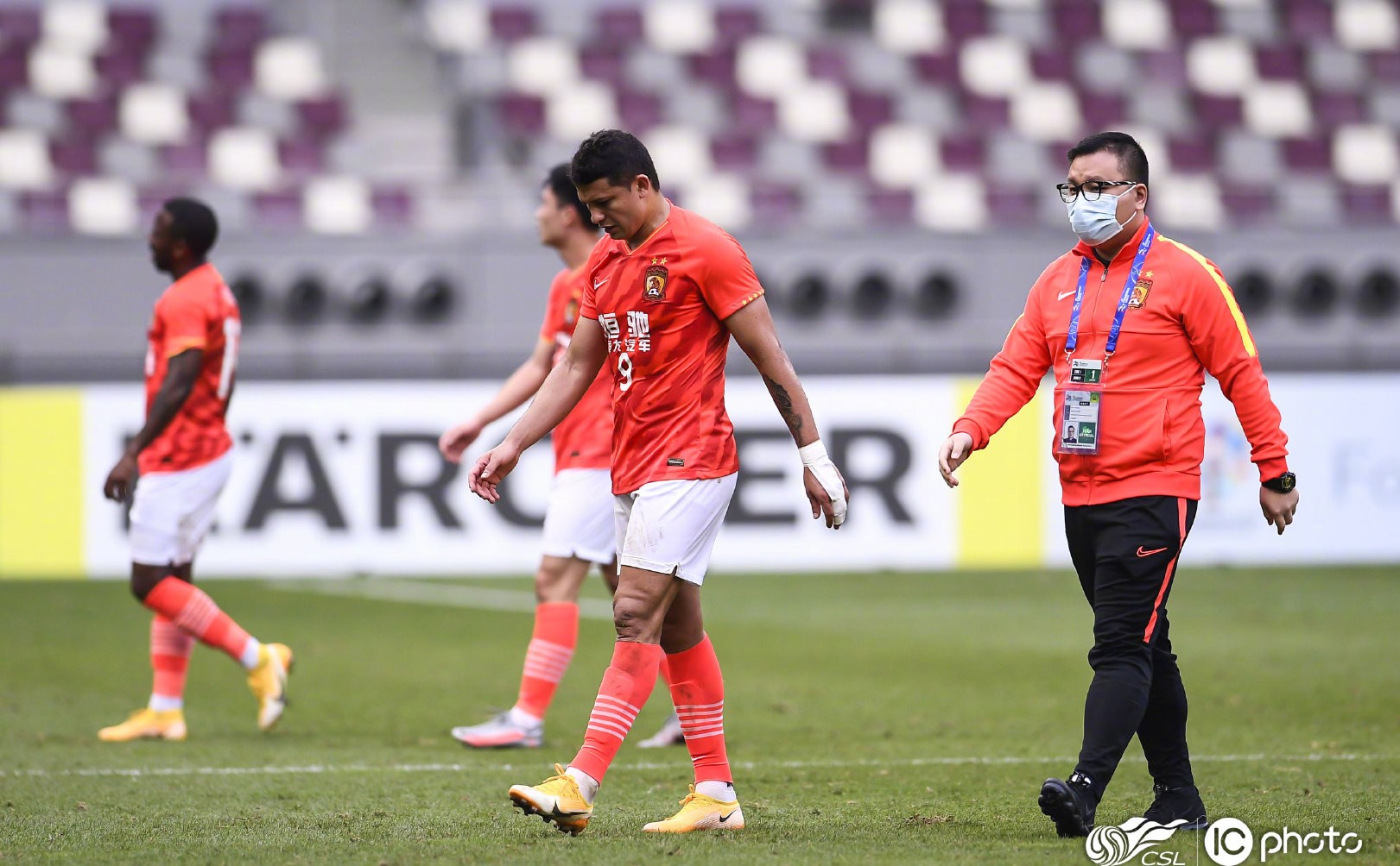 亚冠争议胜利引发中国足球深思,亚冠最新输球消息