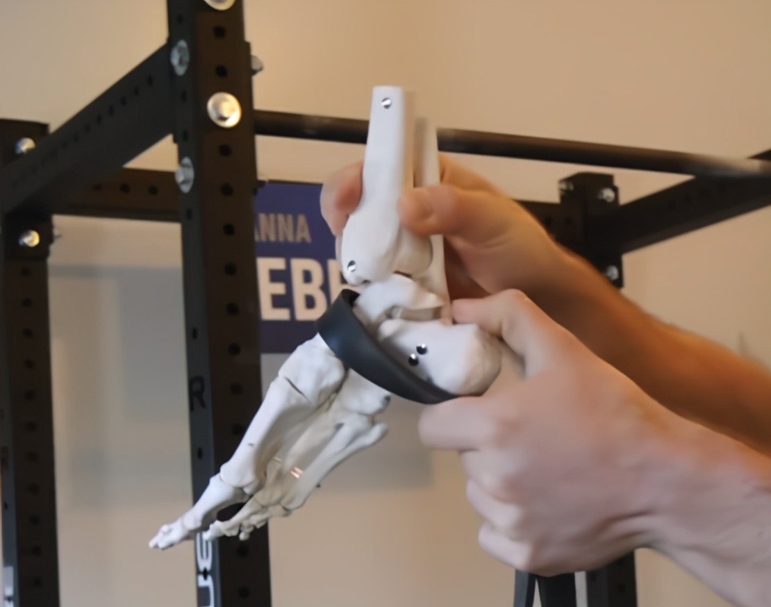 踝关节背屈和跖屈如何训练,三种改善踝关节背屈活动度的方法