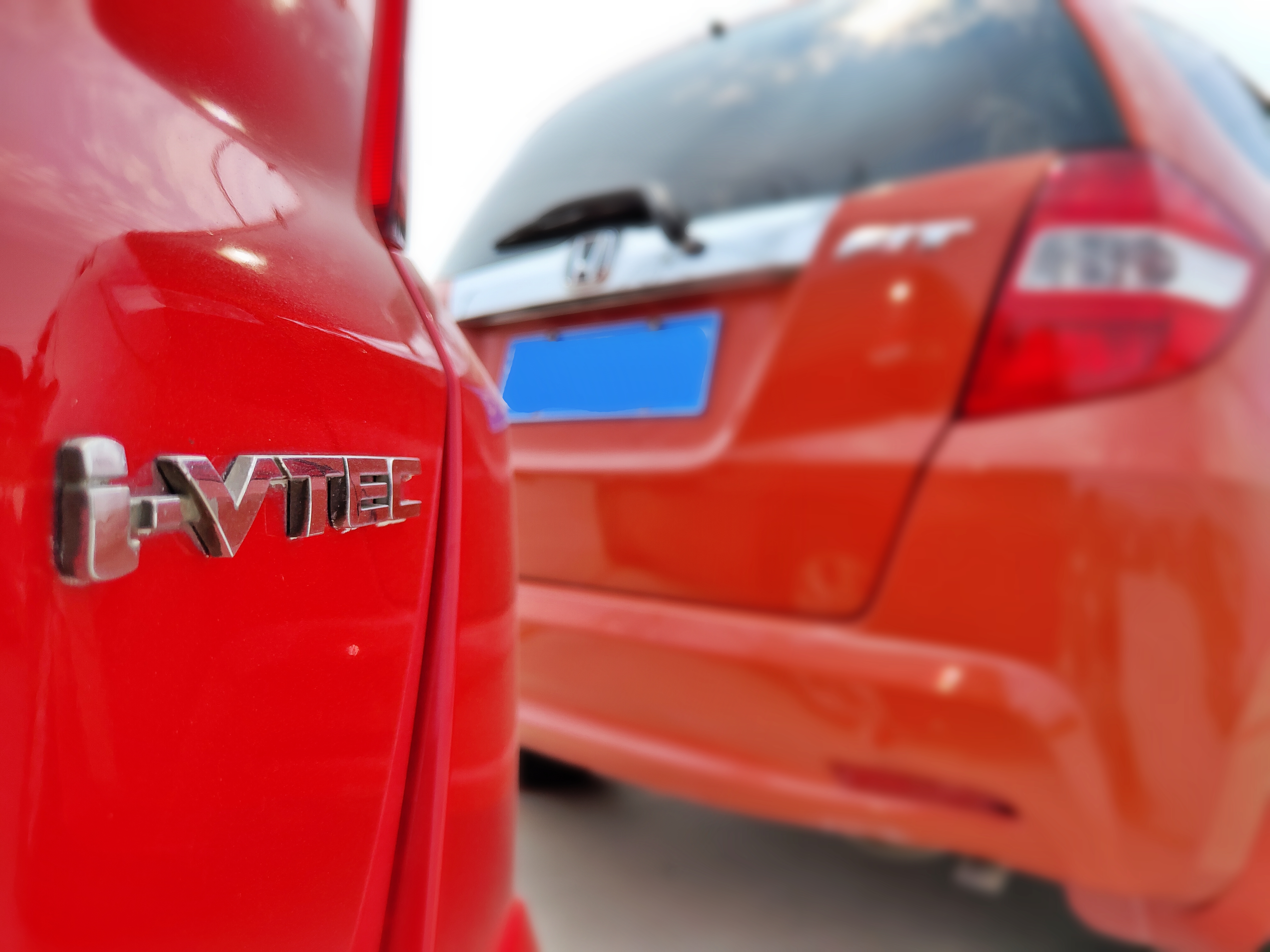 一辆车接一辆车,一辆接一辆车