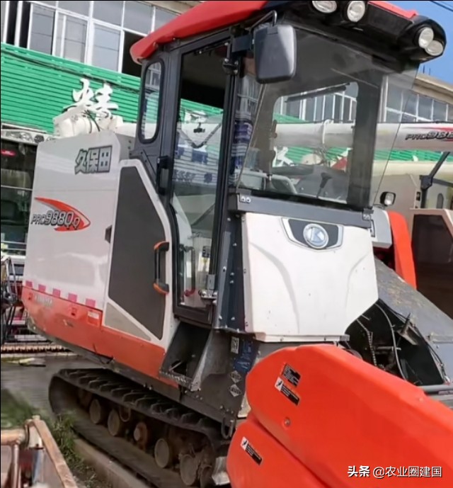 进口小型红薯收割机,进口小型收割机