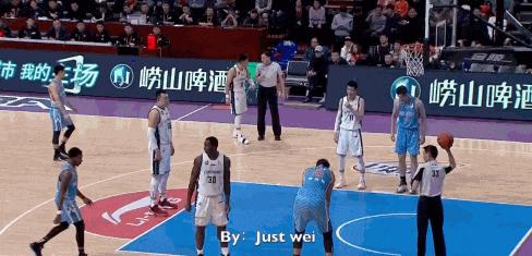 郭艾伦打广厦被郭士强骂哪一场,辽宁男篮逆转赢球郭艾伦