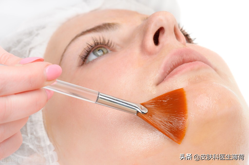 皮肤科医生推荐的去痘印的药,皮肤痘印怎么做才能彻底修复