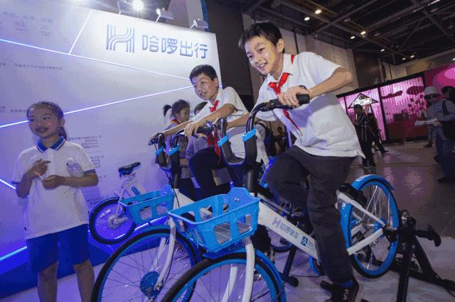 今天，半个杭州城的大小朋友在这里过六一