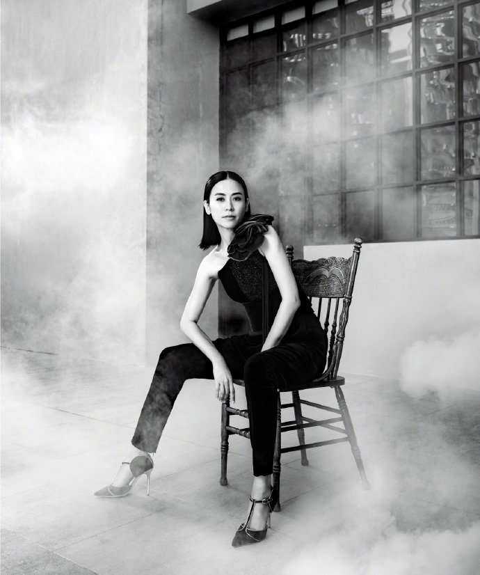 宣萱穿白色长裤,宣萱白衬衣黑裤子