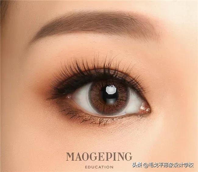 日常眼妆这样画自然清爽更耐看,日常眼妆小技巧三步轻松搞定眼妆