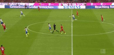 莱万5场世界纪录,莱万一战打破两项世界纪录