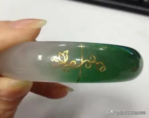 玉手镯断裂了值得修复吗,玉手镯裂了怎么修复