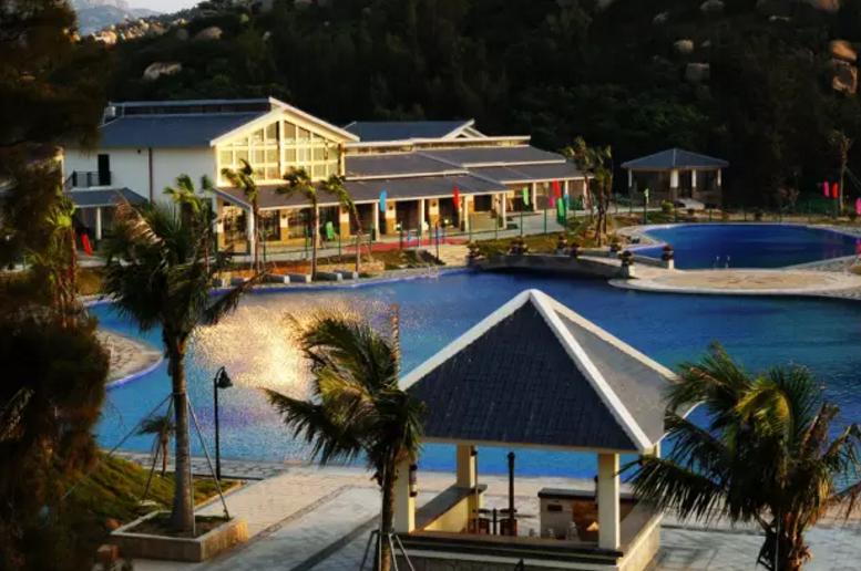 圣托里尼岛隐藏的生活,小圣托里尼岛