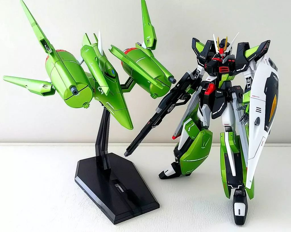 佳作:不同比例的巧妙融合,装上背包你就是混沌高达