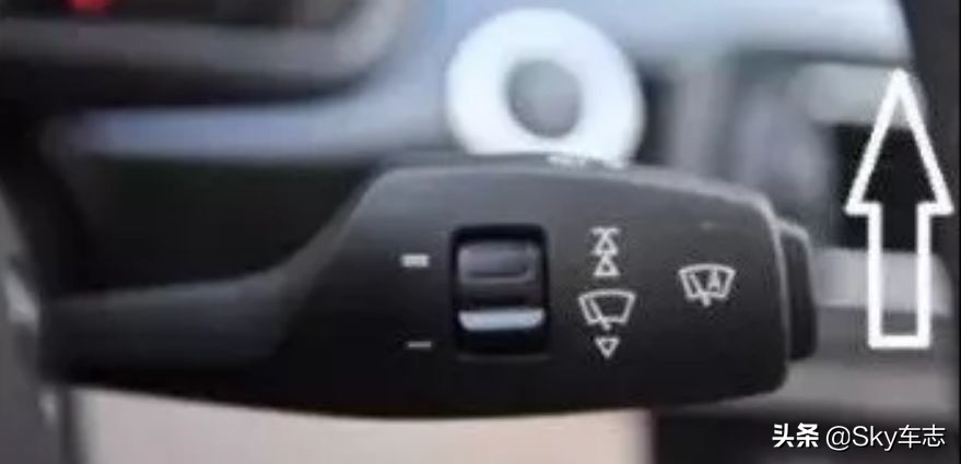 宝马应急解除p挡方法,宝马怎么应急解挡